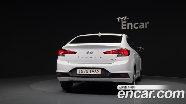Hyundai AVANTE 2020 — photo 4