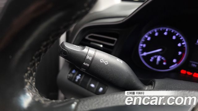 Hyundai AVANTE 2020 — photo 15