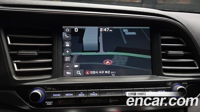 Hyundai AVANTE 2020 — photo 16