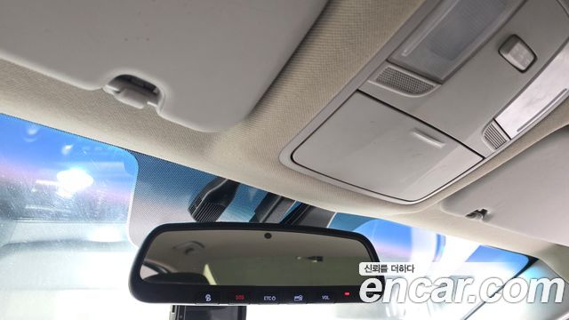 Hyundai AVANTE 2020 — photo 19