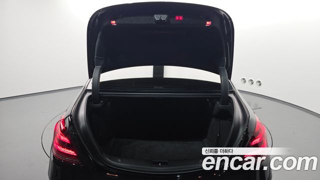 Mercedes-Benz S-Class 2018 — photo 20