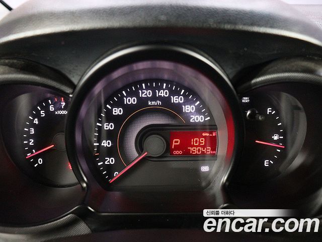 Kia RAY 2015 — photo 8