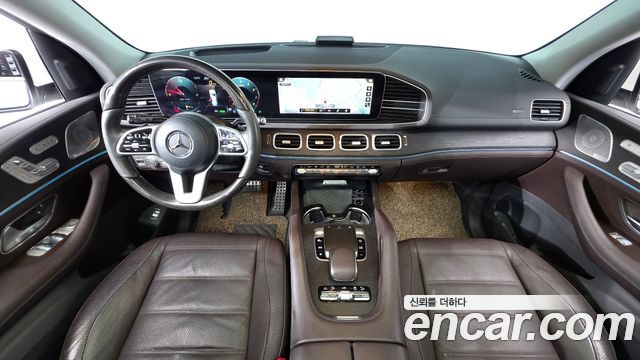 Mercedes-Benz GLS-Class 2020 — photo 10