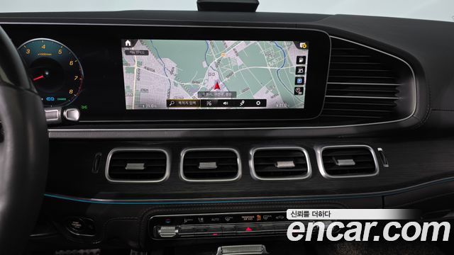 Mercedes-Benz GLS-Class 2020 — photo 18