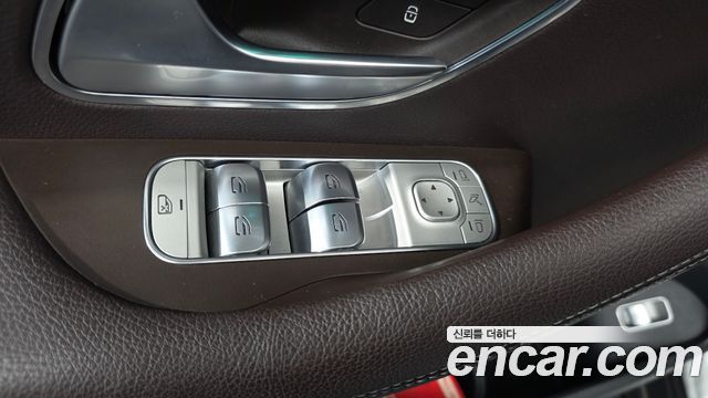 Mercedes-Benz GLS-Class 2020 — photo 29