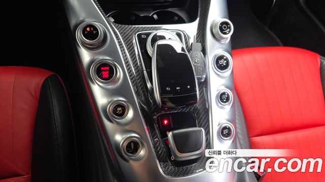 Mercedes-Benz AMG GT 2018 — photo 12