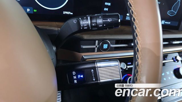 Hyundai Santafe 2025 — photo 12