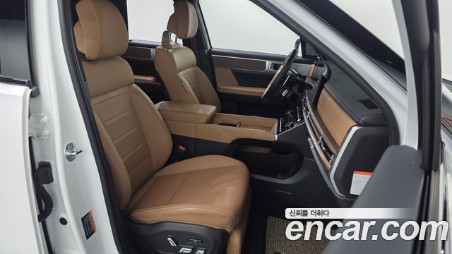 Hyundai Santafe 2025 — photo 17