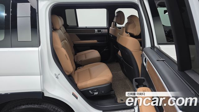 Hyundai Santafe 2025 — photo 18