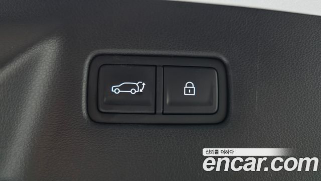 Hyundai Santafe 2025 — photo 23