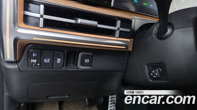 Hyundai Santafe 2025 — photo 26