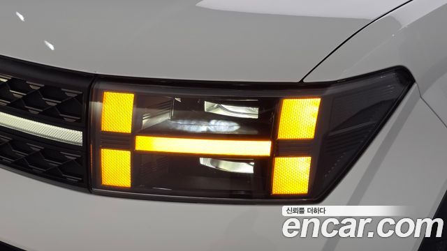 Hyundai Santafe 2025 — photo 8