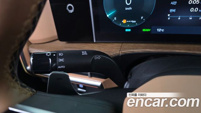 Hyundai Santafe 2025 — photo 27