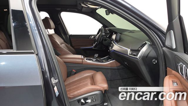 BMW X5 2020 — photo 16