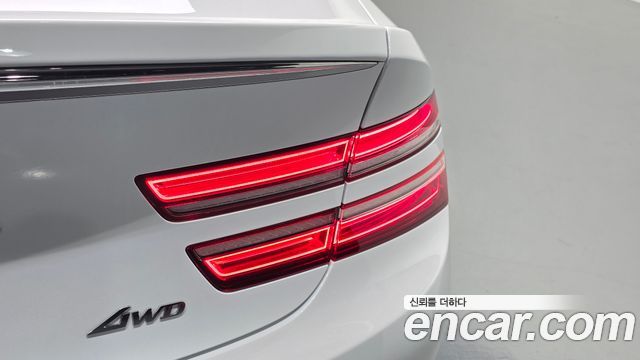 Genesis G80 2022 — photo 9