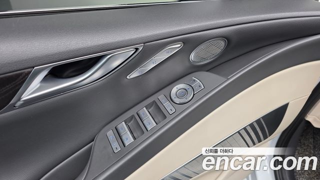 Genesis G80 2022 — photo 27