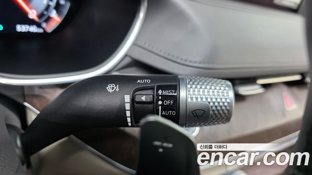 Genesis G80 2022 — photo 28