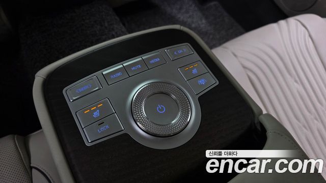 Genesis G80 2022 — photo 31