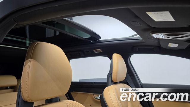 Volvo V90 2018 — photo 20