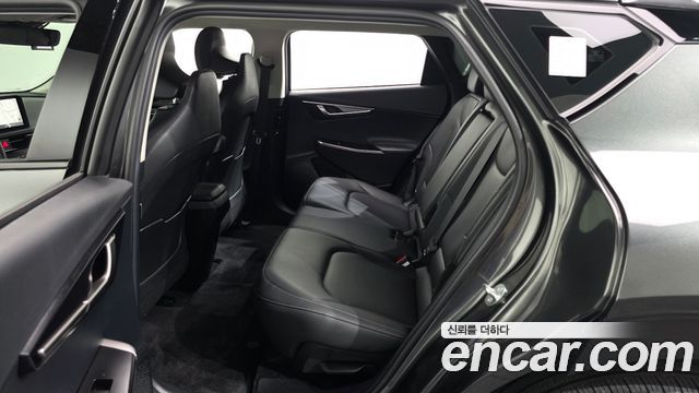 Kia EV6 2025 — photo 11