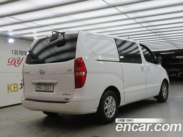 Hyundai Starex 2013 — photo 4