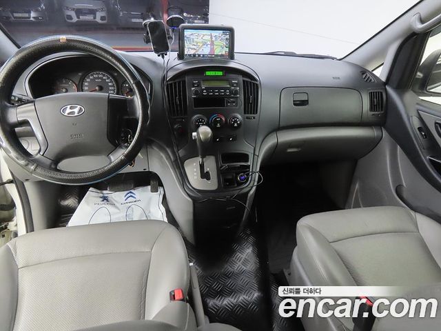 Hyundai Starex 2013 — photo 7
