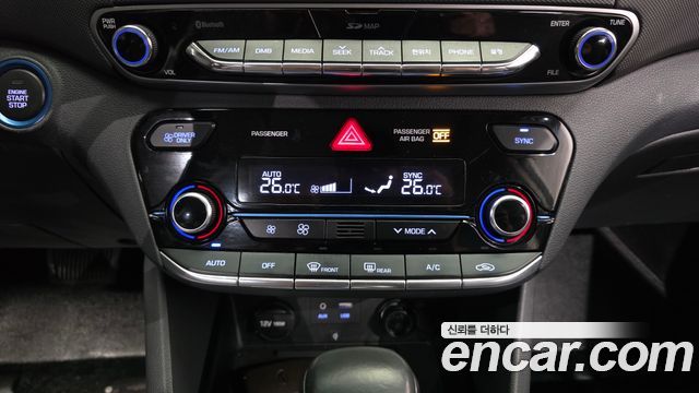 Hyundai Ioniq 2017 — photo 22