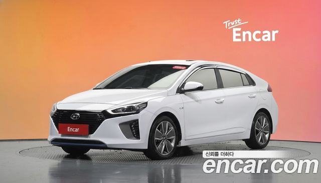 Hyundai Ioniq 2017 — photo 1