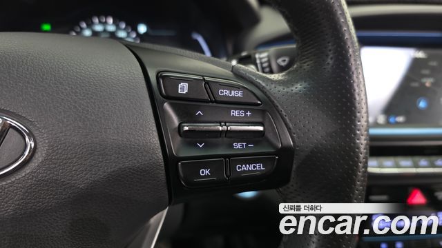 Hyundai Ioniq 2017 — photo 31