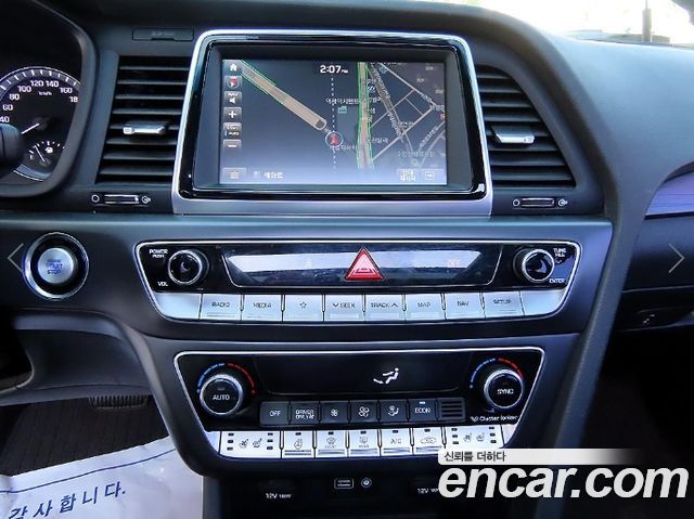 Hyundai Sonata 2018 — photo 13