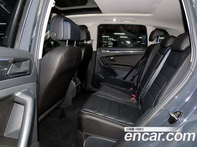 Volkswagen Tiguan 2022 — photo 7