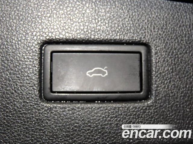 Volkswagen Tiguan 2022 — photo 16