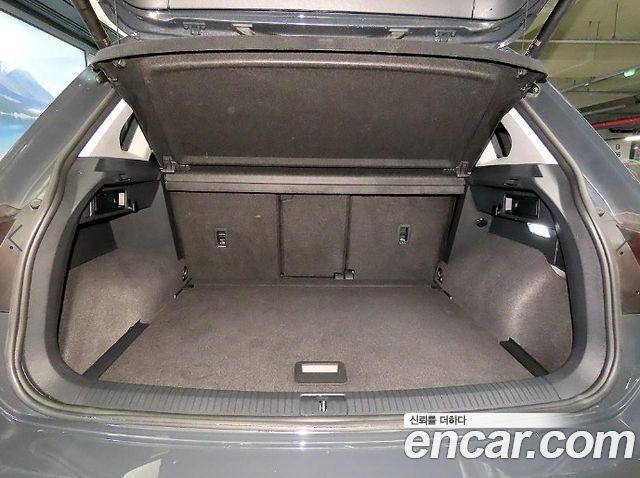 Volkswagen Tiguan 2022 — photo 17