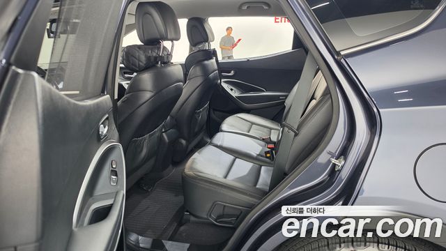 Hyundai Santafe 2016 — photo 12