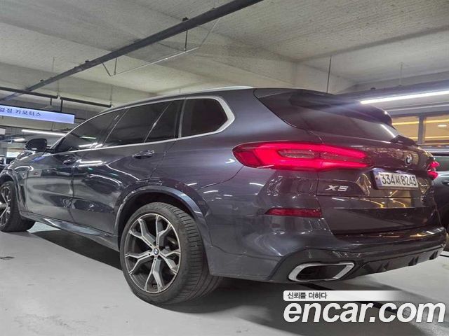 BMW X5 2021 — photo 3