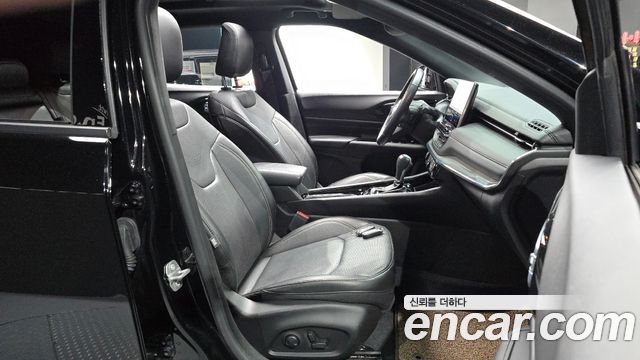 Jeep Compass 2022 — photo 18