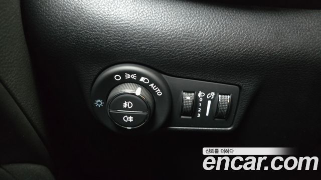 Jeep Compass 2022 — photo 28