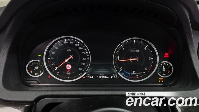 BMW Gran Turismo 2016 — photo 8