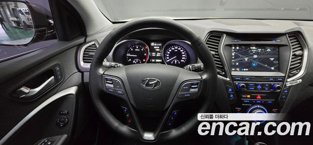 Hyundai Santafe 2016 — photo 11