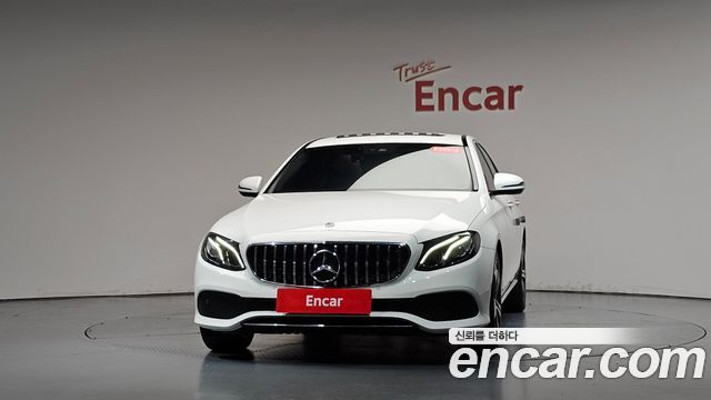 Mercedes-Benz E-Class 2019 — photo 3