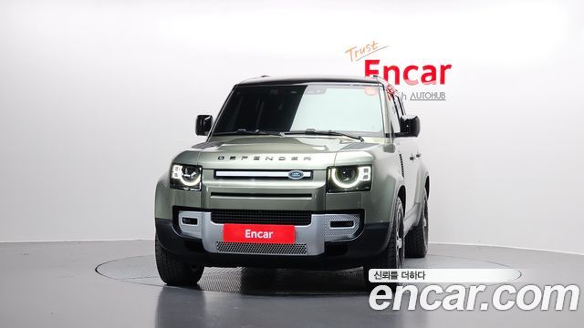 Land Rover Defender 2023 — photo 3
