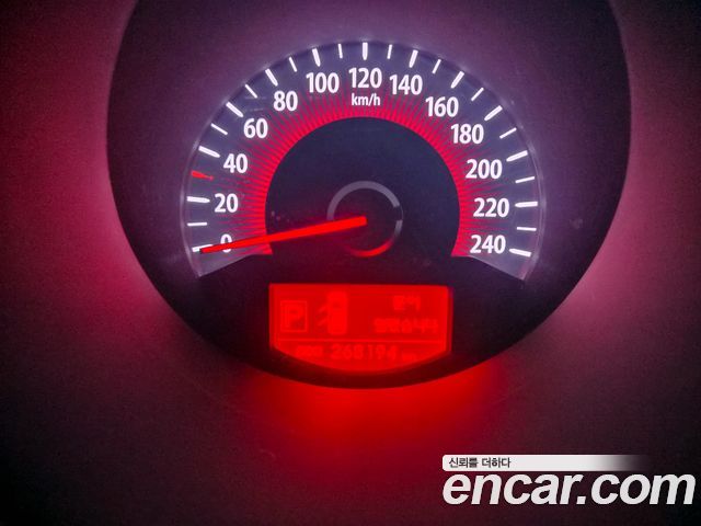 Kia Sorento 2011 — photo 7