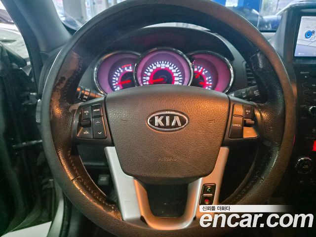 Kia Sorento 2011 — photo 8