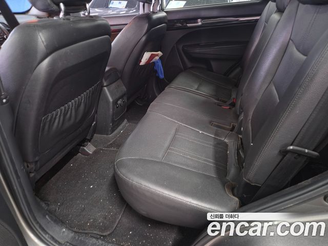 Kia Sorento 2011 — photo 16