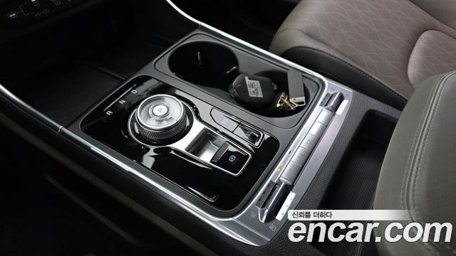 Kia Canival 2025 — photo 9