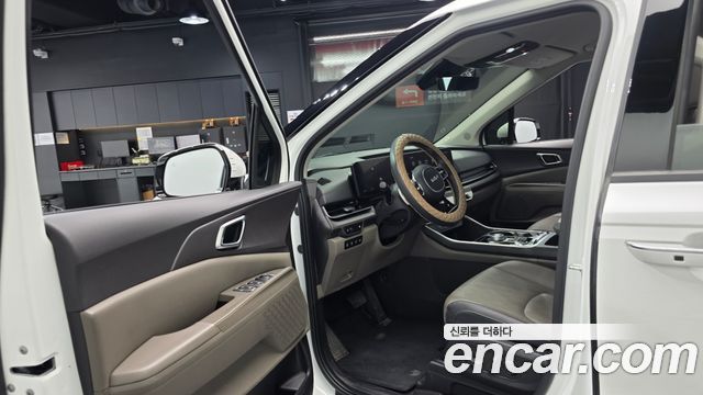 Kia Canival 2025 — photo 10