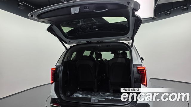 Kia Canival 2025 — photo 20