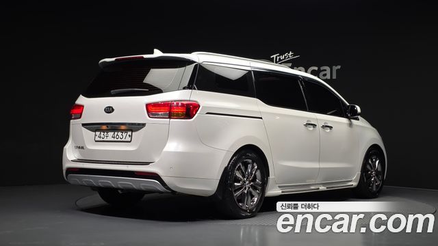 Kia Canival 2016 — photo 2
