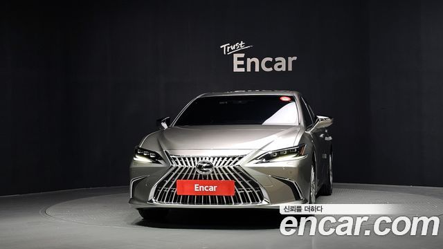 Lexus ES 2025 — photo 3