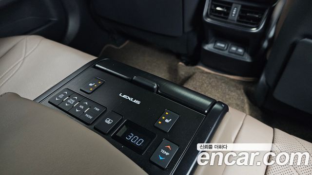 Lexus ES 2025 — photo 25